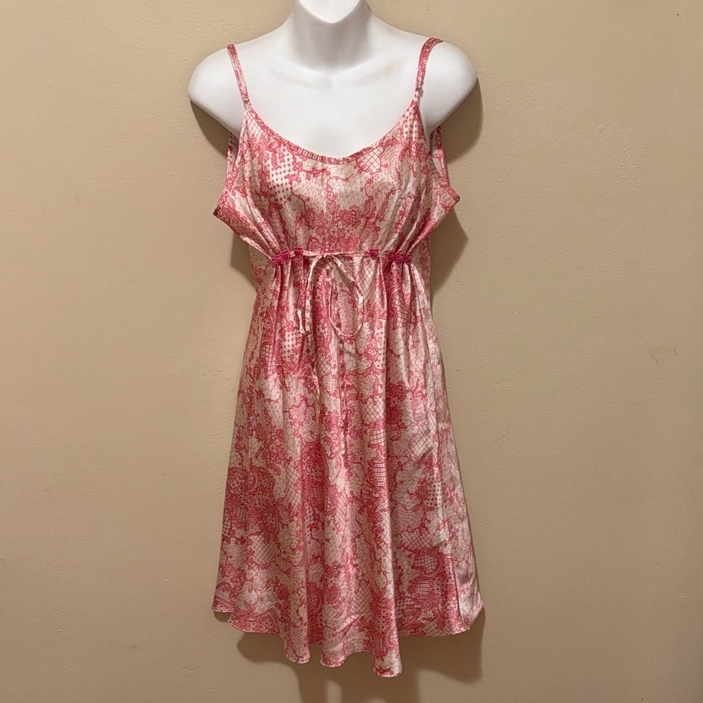 Jaclyn Smith Pink and White Lace Chemise